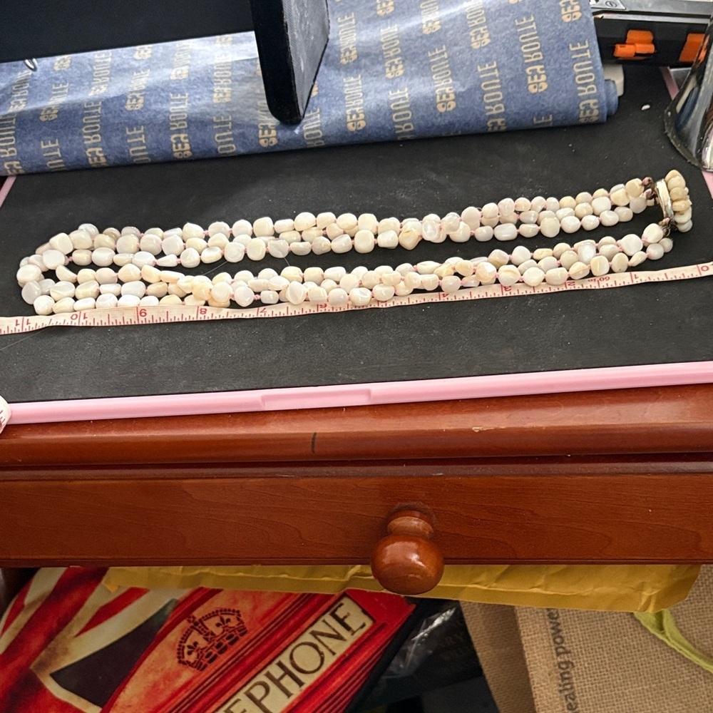 Vintage 3 Strand Couch Shell Nugget High Polish Double Knotted Necklace 1970s - Picture 7 of 13